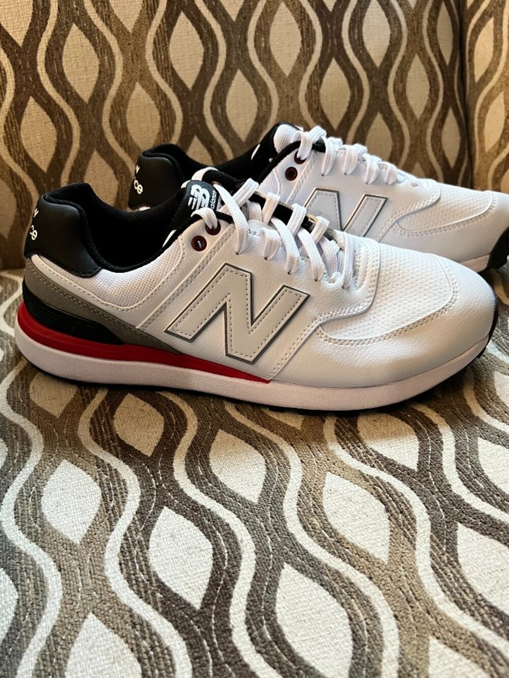 New Balance 574 Greens v2 Golf Shoes - White/Black NWOT M 8